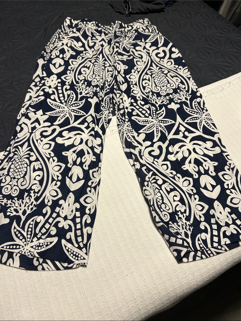 Navy and White Printed Cropped Wide-Leg Pants